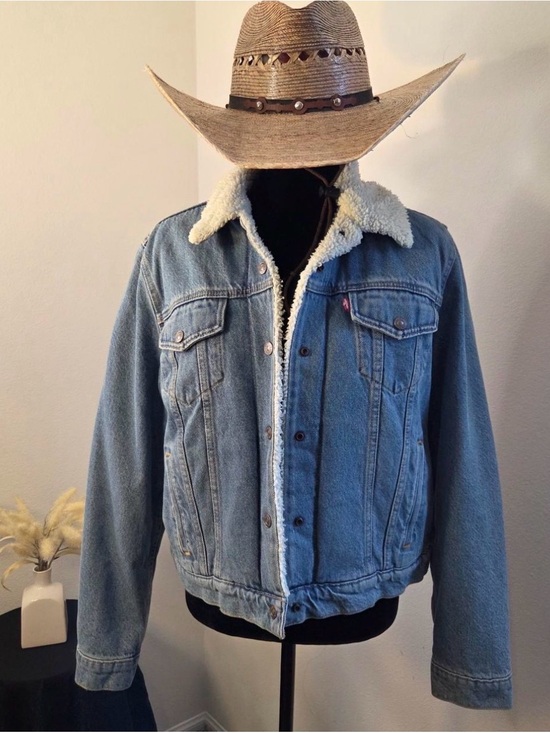Levi's Jackets & Blazers - Levi's Light Blue Denim Sherpa Jacket